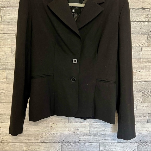 Black Single-Breasted Career Blazer Jacket Size 6 by The Limited - Picture 3 of 8